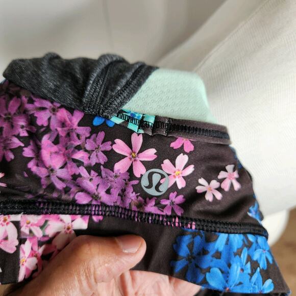 Lululemon Roll Out Tank‎ Heathered Black Petal Pop Multi Black Women's Size 4 - Picture 7 of 8